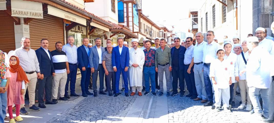 Konya'da eller duaya açıldı 1